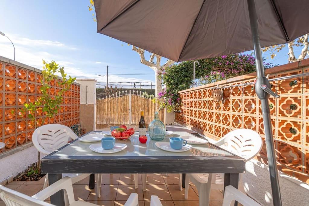 A16-Casa Con Barbacoa En La Playa Vila Empuriabrava Exterior foto
